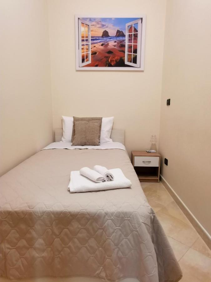 Loft Magna Grecia Reggio Calabria Centro Storico A 3 Minuti A Piedi Dal Mare Apartment Exterior photo